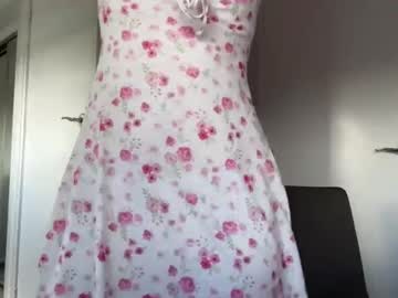 kittengirlxo's chat room