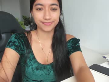 emillybrowm's chat room