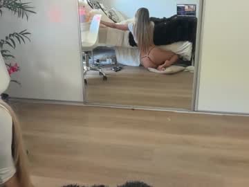 luvlivvyy's chat room
