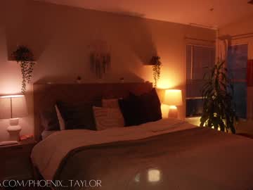 phoenix_taylor's chat room