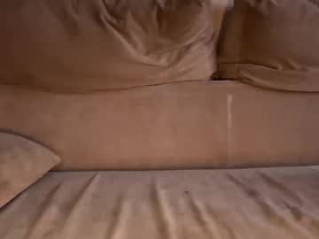 tooclose_toofar's chat room