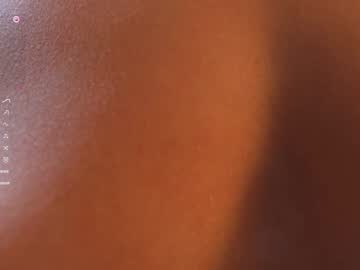 lucie_beltran's chat room