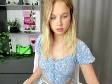 tenderness_18's chat room