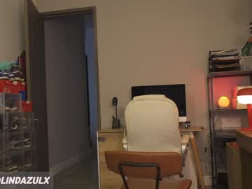 lindabluee's chat room