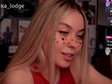 nika_lodge's chat room