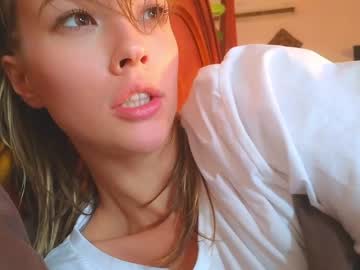 _demi_dee_'s chat room