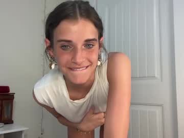 yourgirlnicolexo's chat room