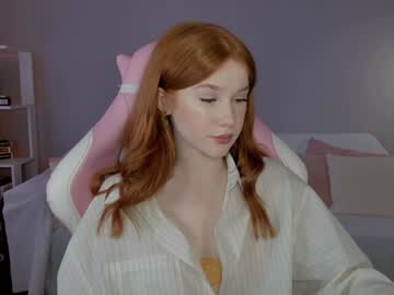 leahsthetics's chat room