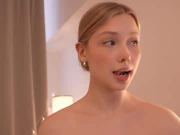april_blush's chat room