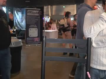 petite_fuck's chat room