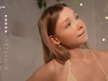 april_blush's chat room