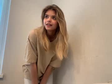 naughty_dreams_xo's chat room