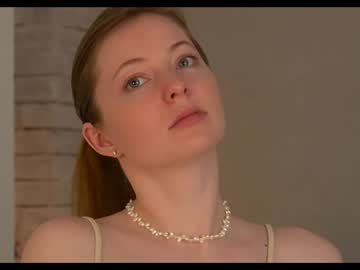 mona_elisa's chat room