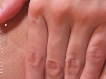 lucie_beltran's chat room