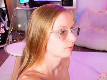 emmasky69's chat room