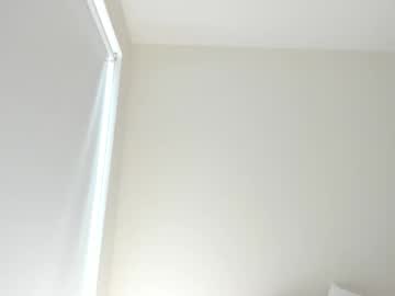 ariah_is_blonde's chat room
