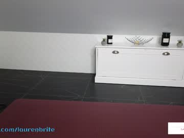 laurenbrite's chat room