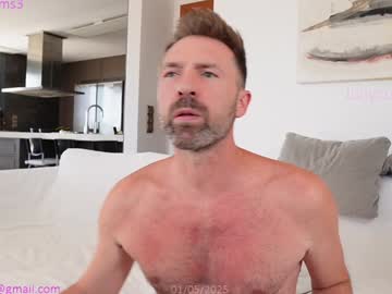 lucycums's chat room