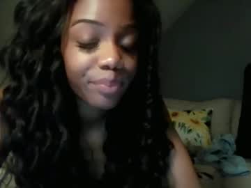lilyblloom's chat room
