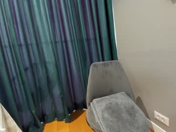 ehotlovea's chat room