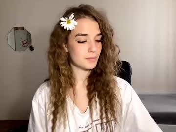 gwendolynharkey's chat room