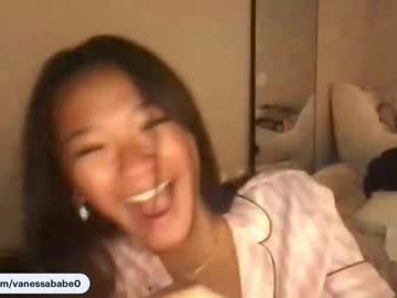 nicolesummerss's chat room