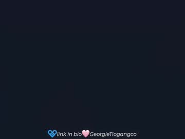 chloe_show's chat room