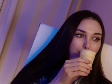 hollyextra's chat room