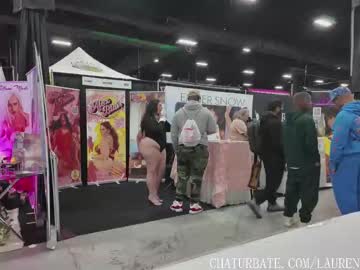 laurenphillips's chat room