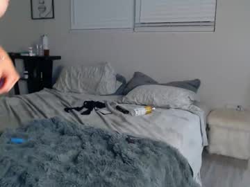 zoeemonroe's chat room