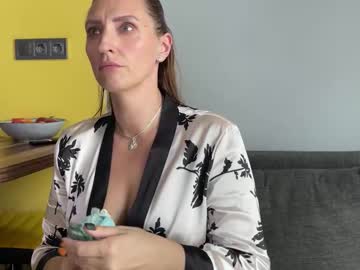 erica_dav's chat room