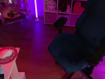 _biscuitty's chat room