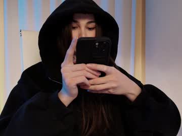 hollyextra's chat room