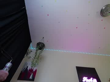 lilypixel's chat room