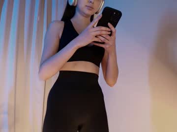 hollyextra's chat room
