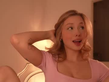 april_blush's chat room