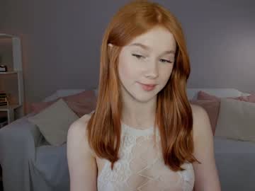 leahsthetics's chat room