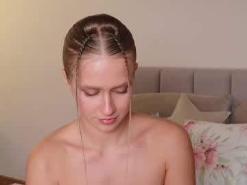 ella_twinkle's chat room