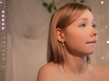 april_blush's chat room