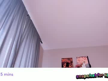 vivian_qwerty's chat room