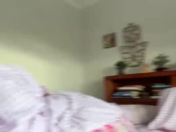 kittengirlxo's chat room