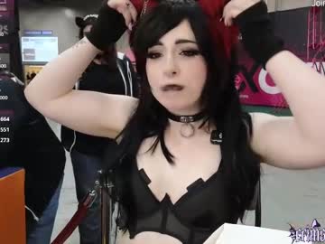 crimsonkitten's chat room