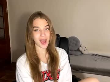 gwendolynharkey's chat room