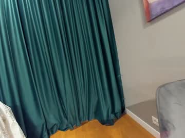 ehotlovea's chat room