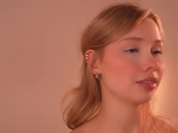april_blush's chat room