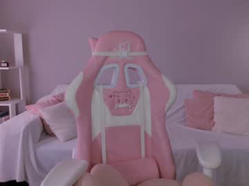 leahsthetics's chat room