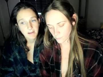 sillygirlsxx's chat room