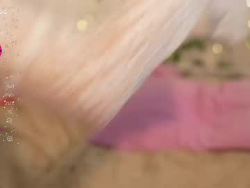 april_blush's chat room