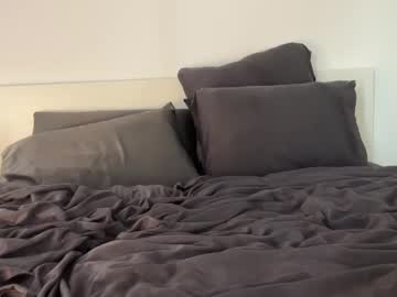 emillyyyx's chat room