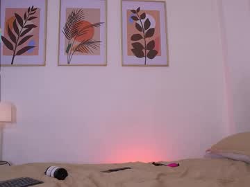 eliizabeth_roberts's chat room